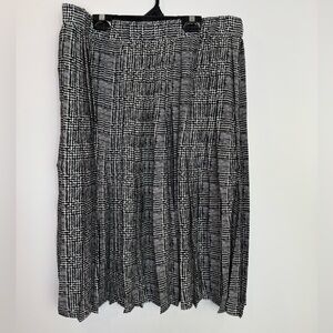 Avon houndstooth pleated elastic waist skirt size large